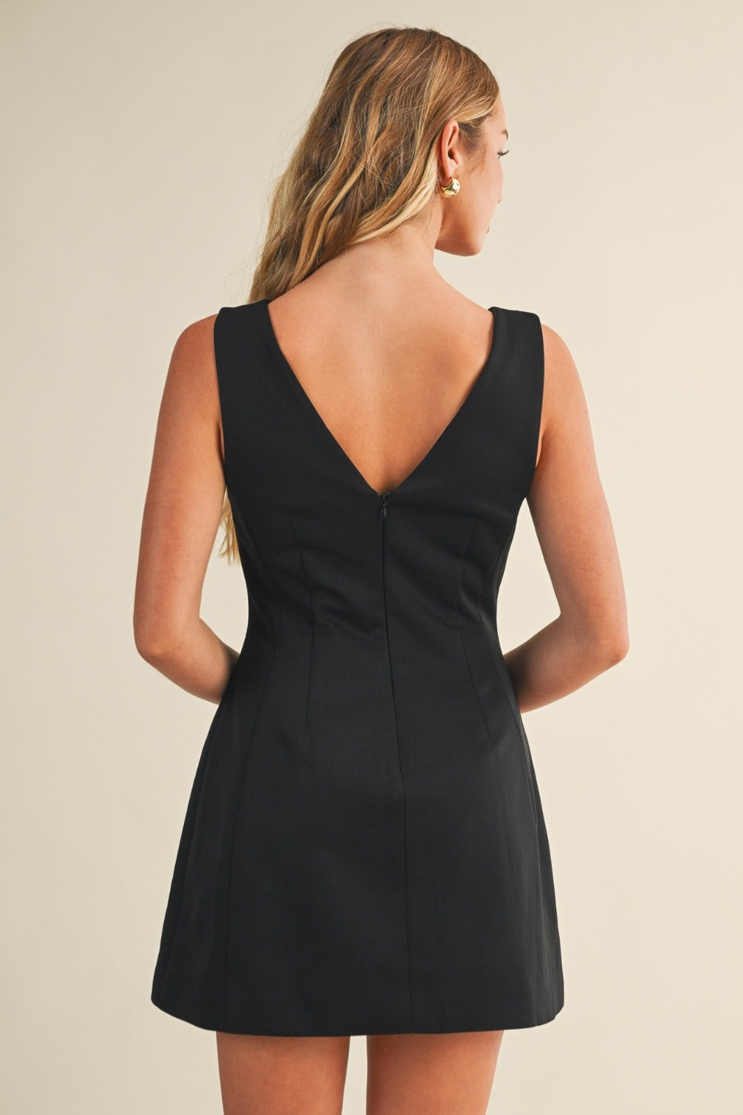 VESTIDO NEGRO