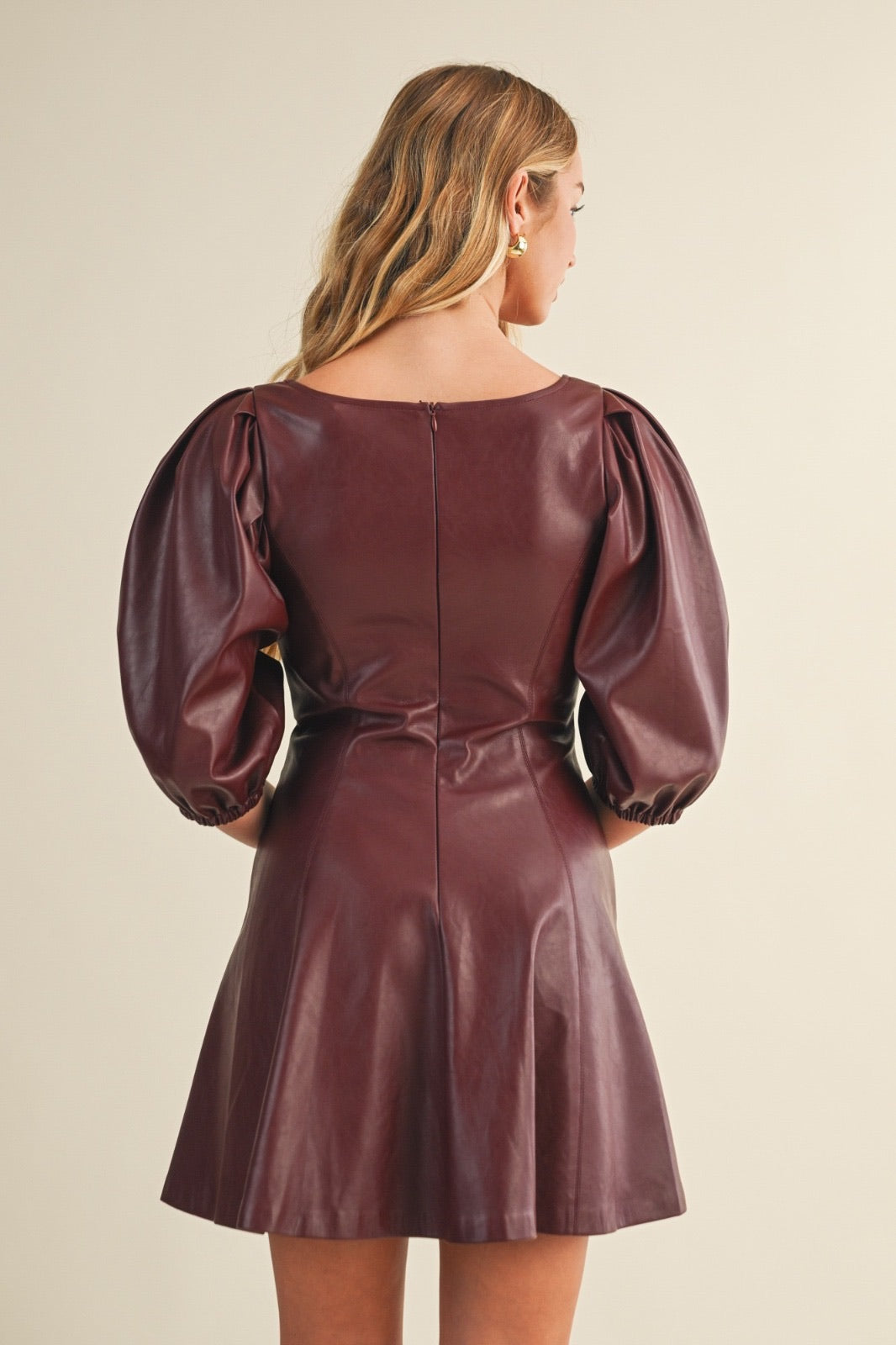 VESTIDO GUINDA