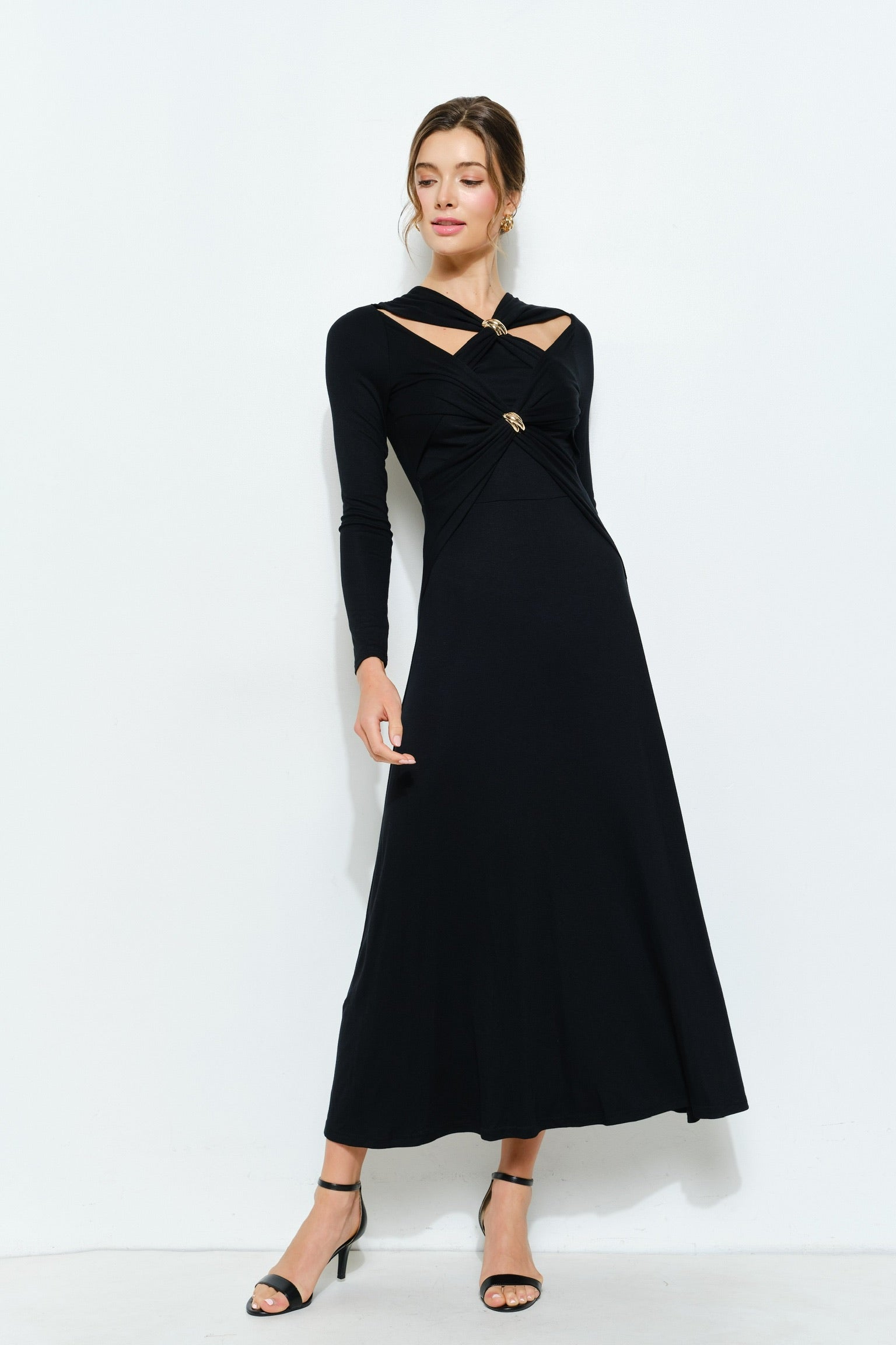 VESTIDO NEGRO