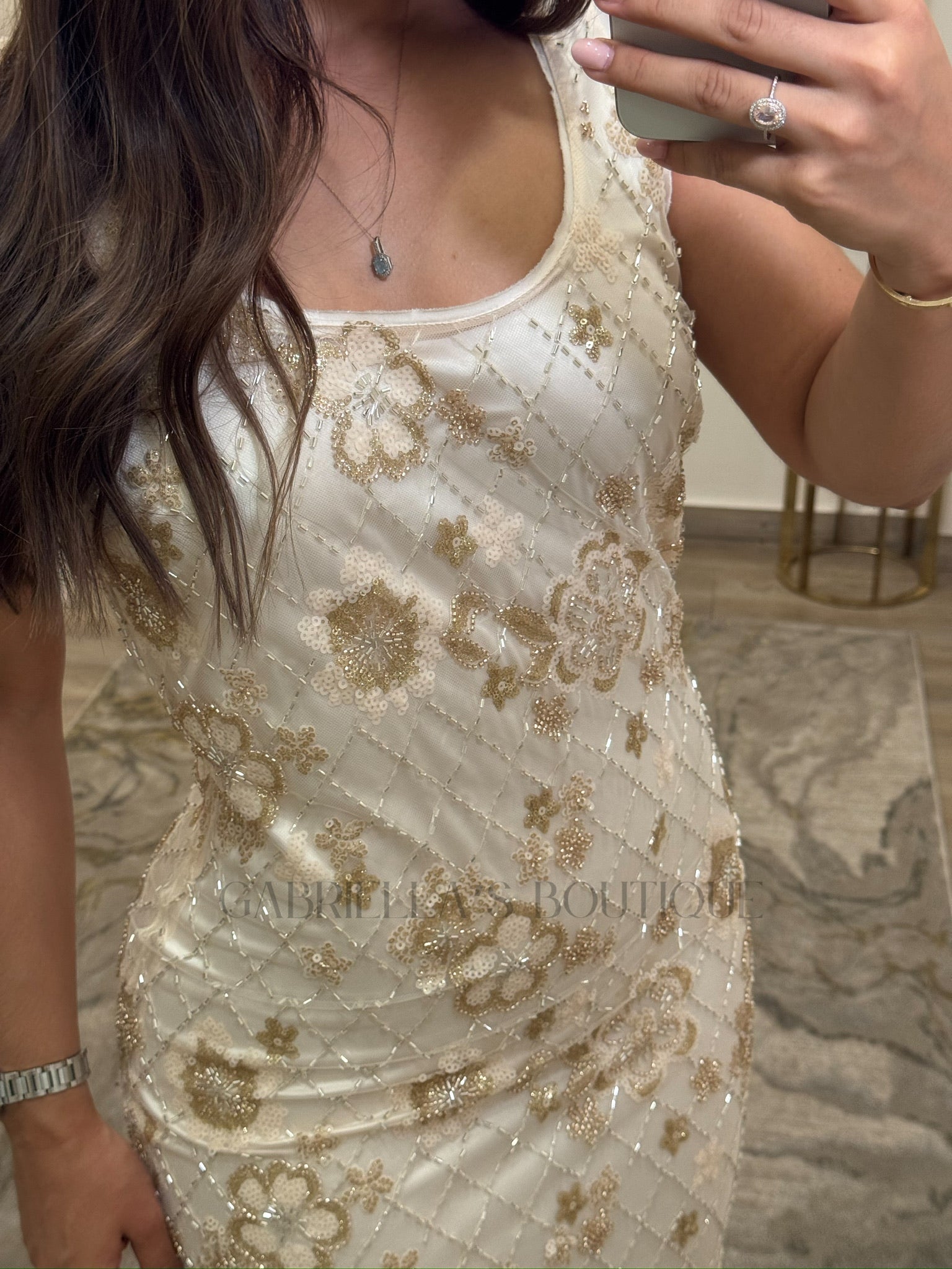 VESTIDO BEIGE