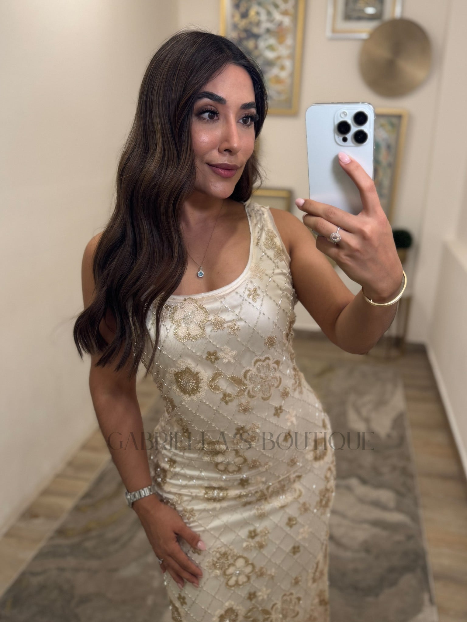 VESTIDO BEIGE