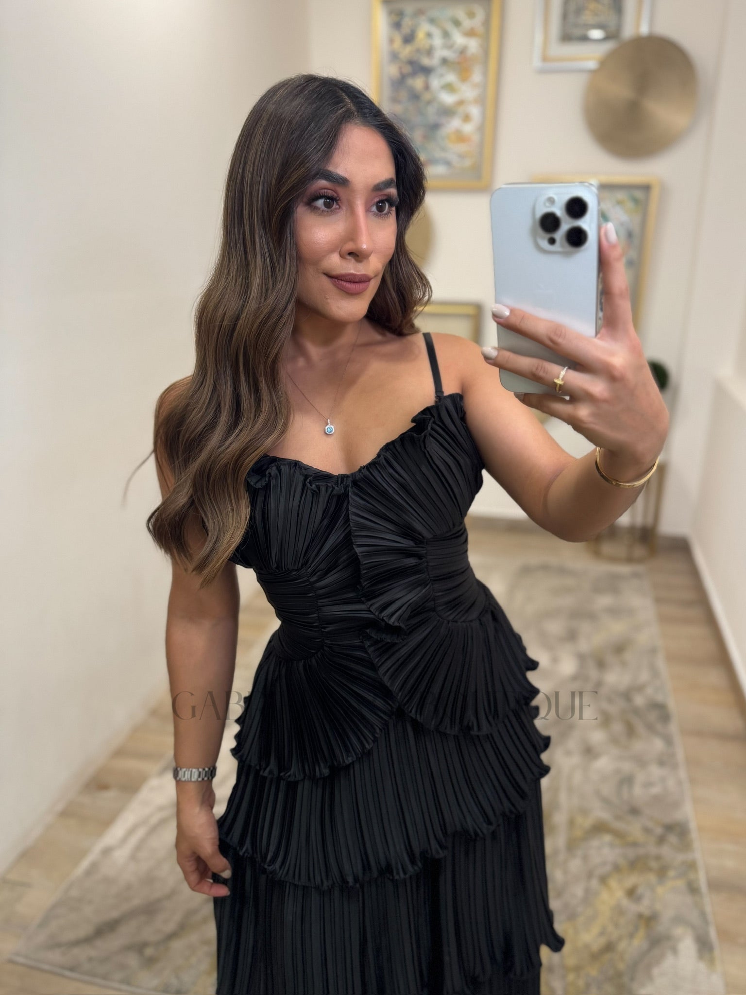 VESTIDO NEGRO