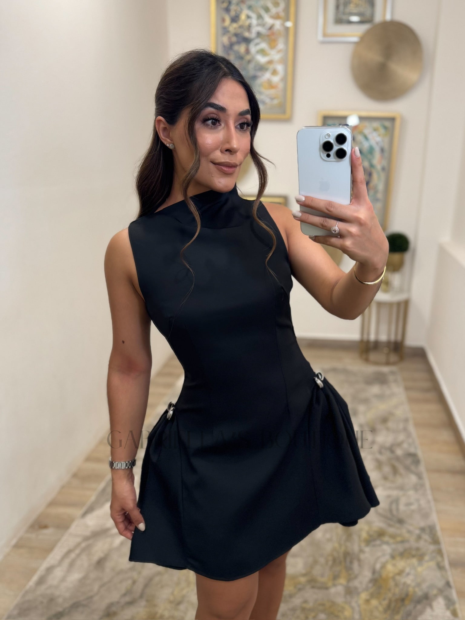 VESTIDO NEGRO