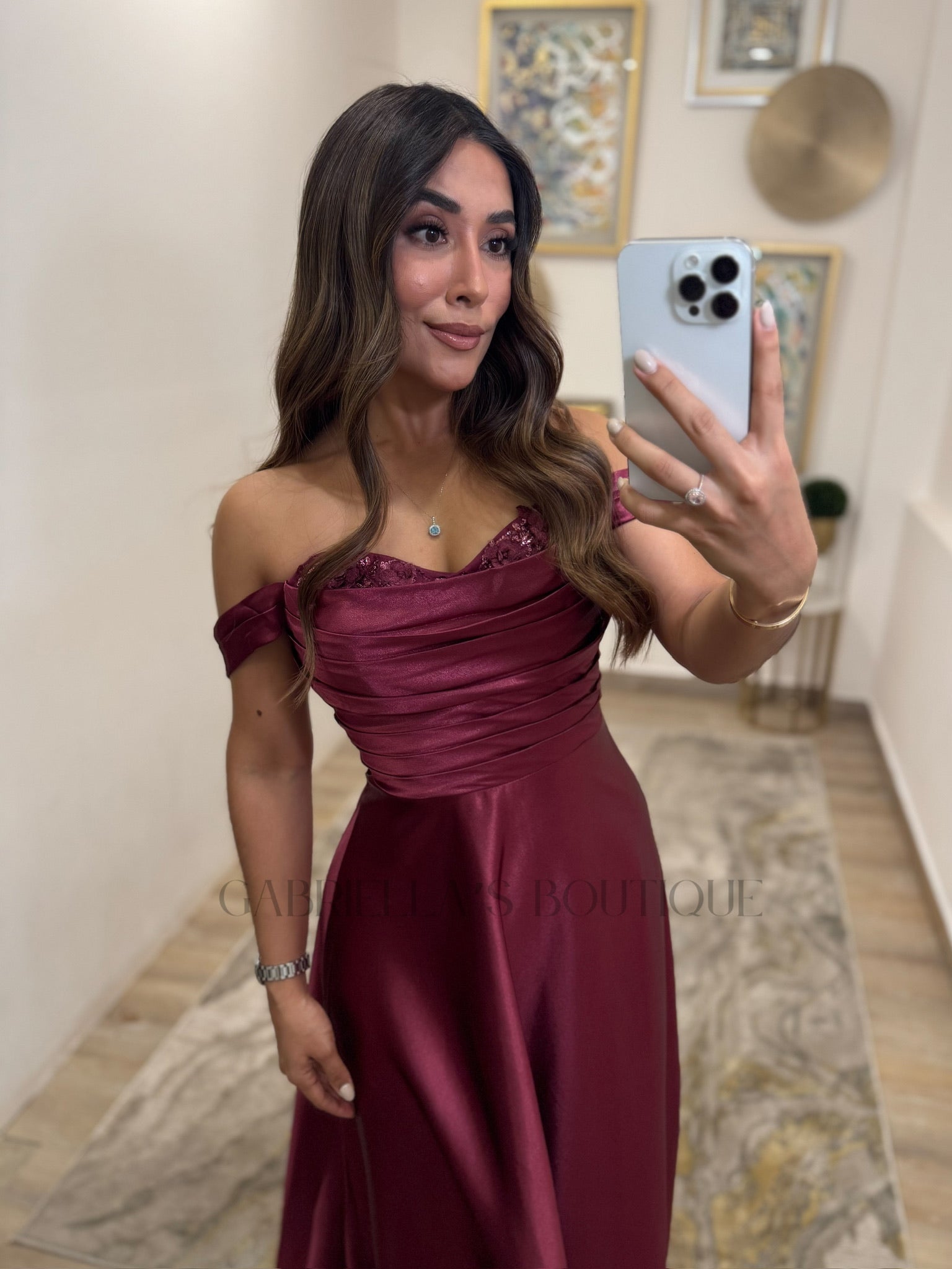 VESTIDO GUINDA