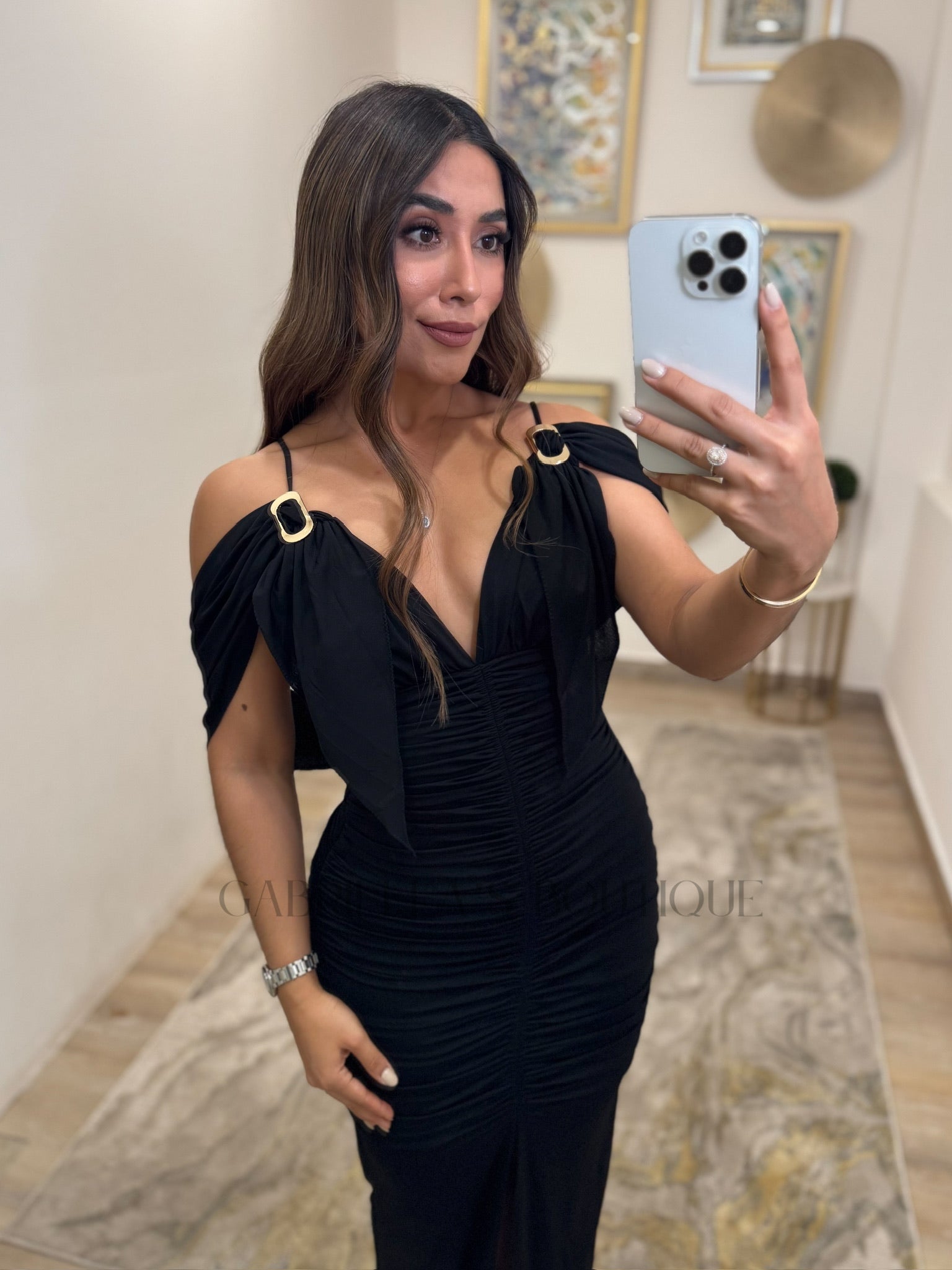 VESTIDO NEGRO