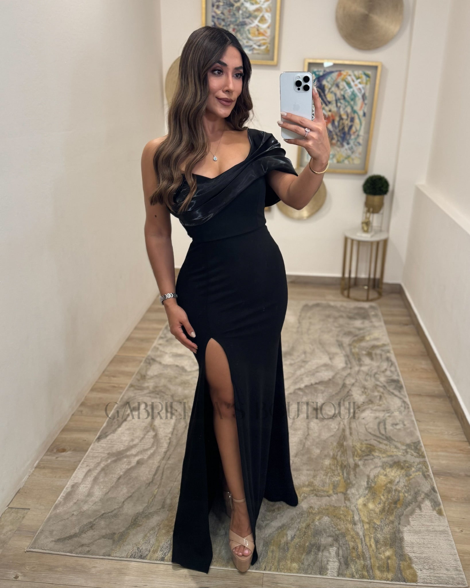 VESTIDO NEGRO