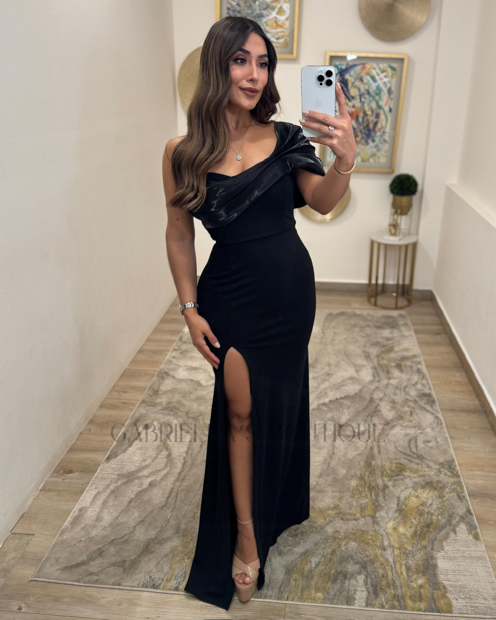 VESTIDO NEGRO