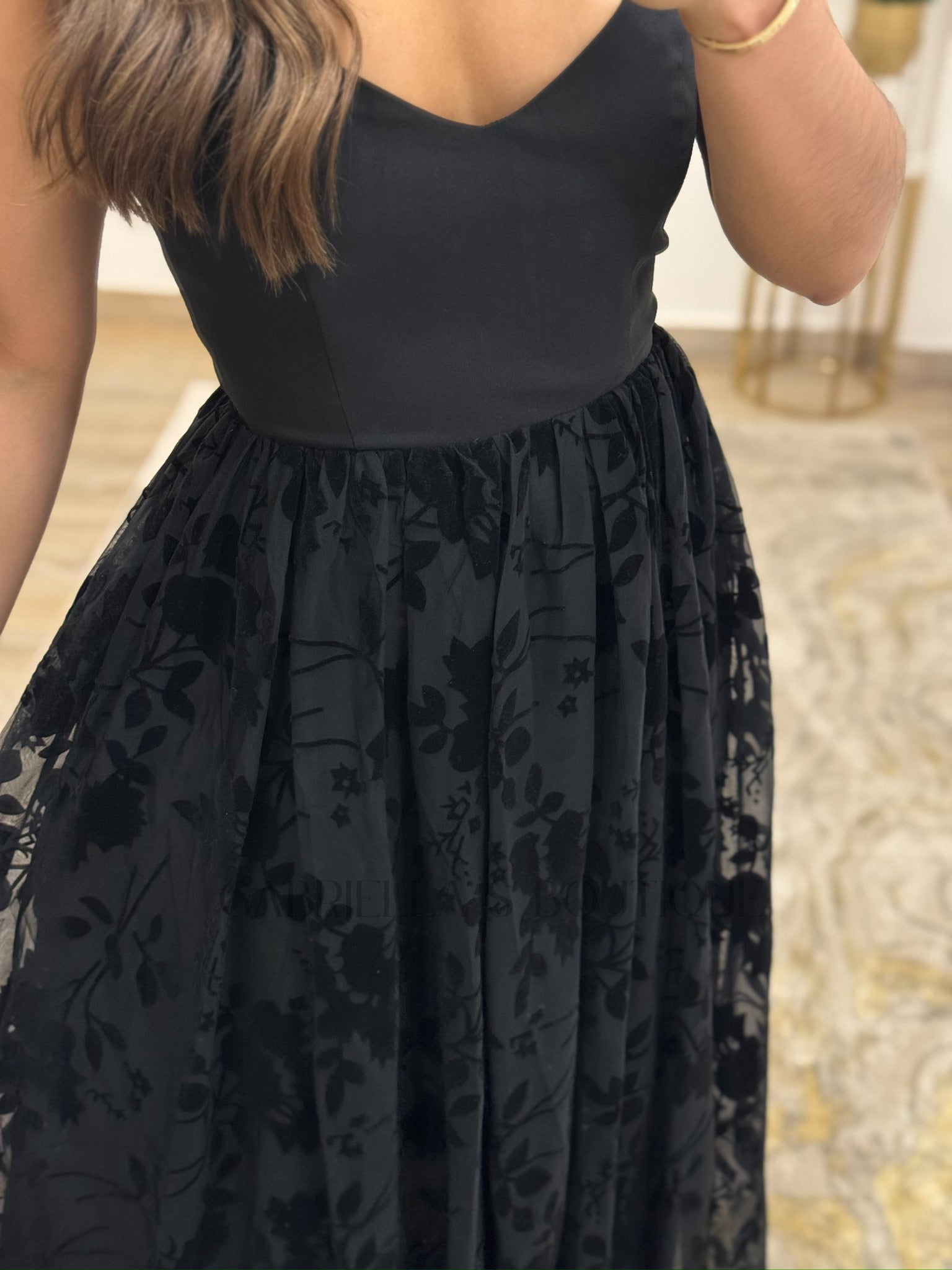 VESTIDO NEGRO