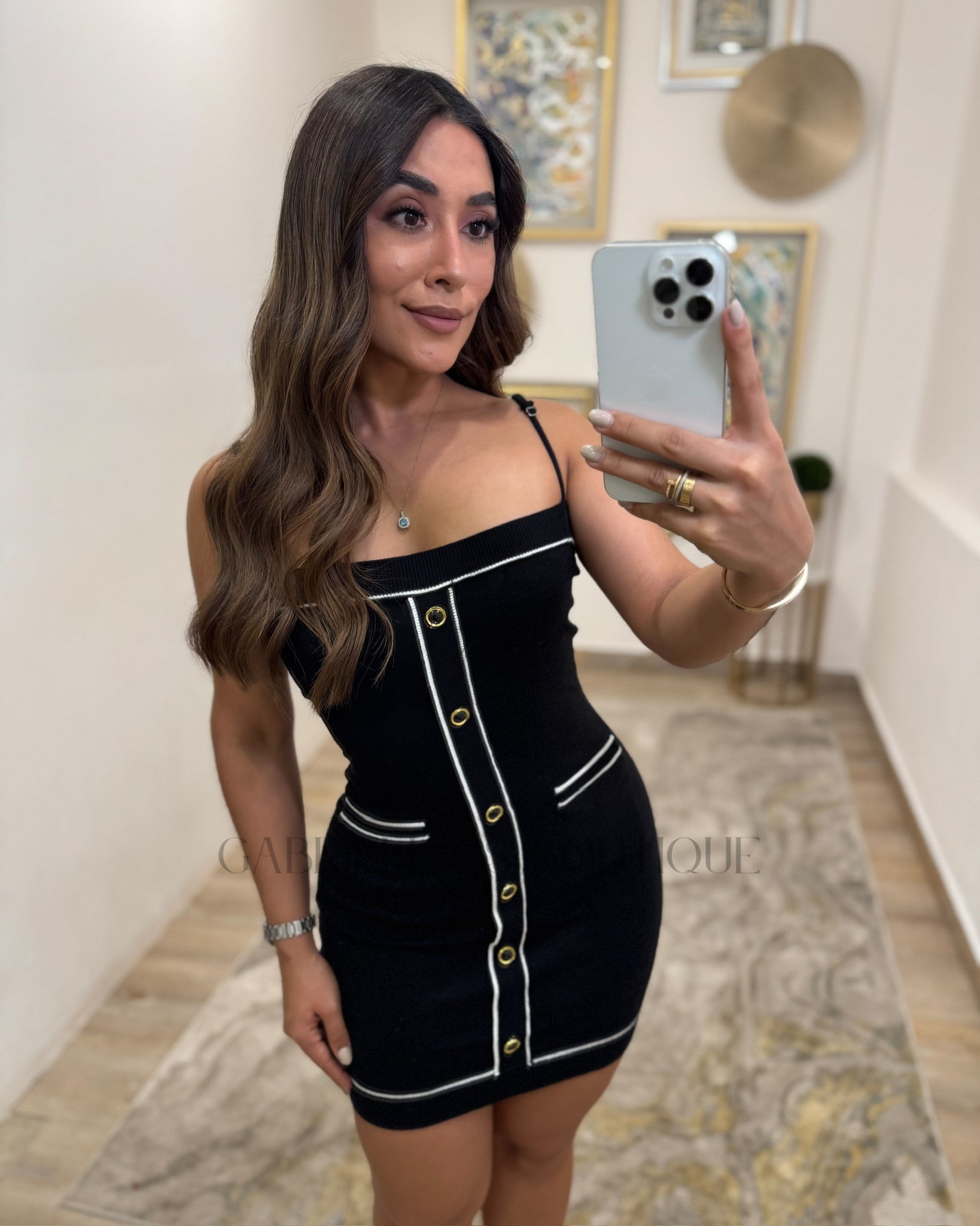VESTIDO NEGRO