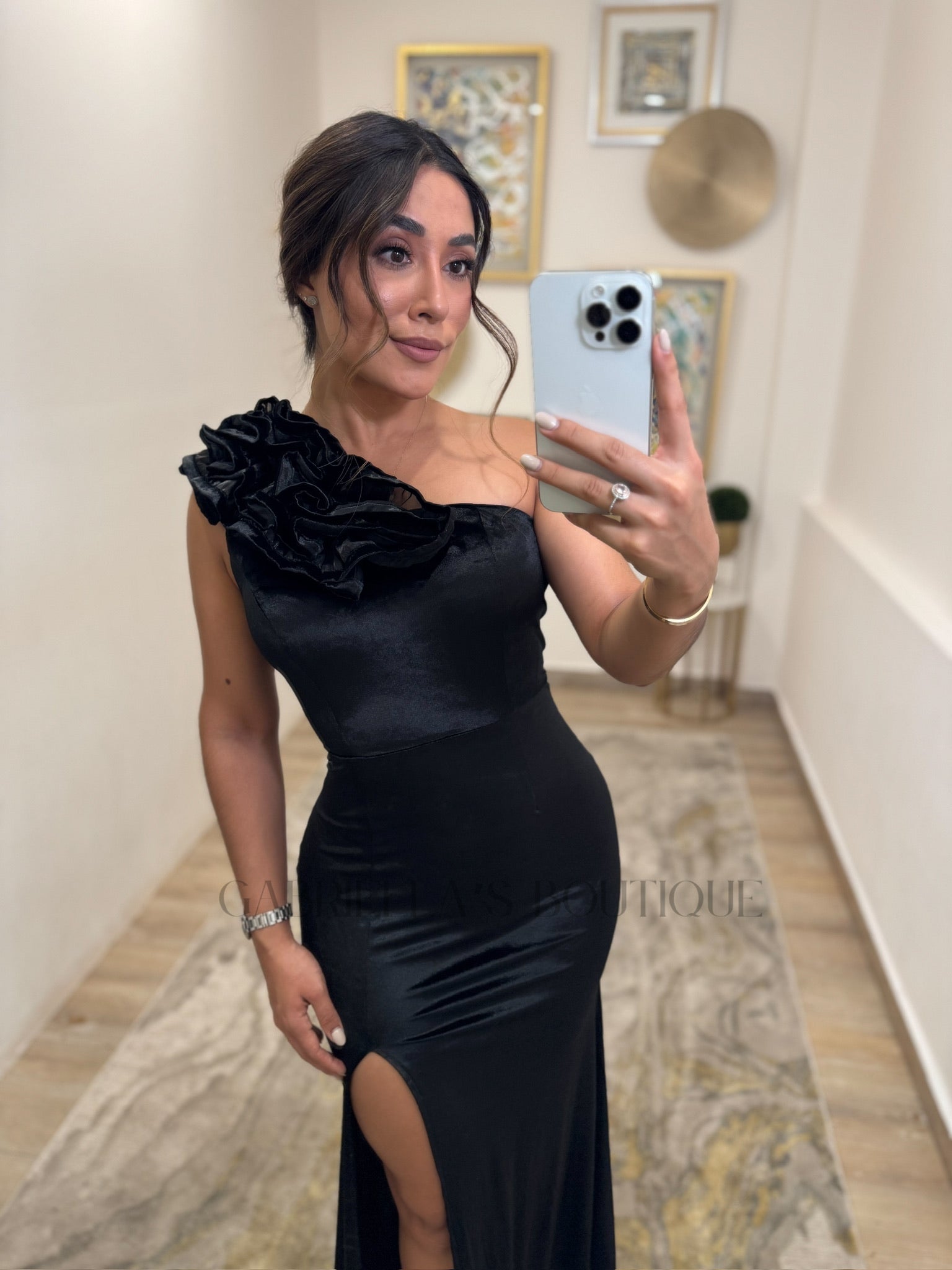 VESTIDO NEGRO