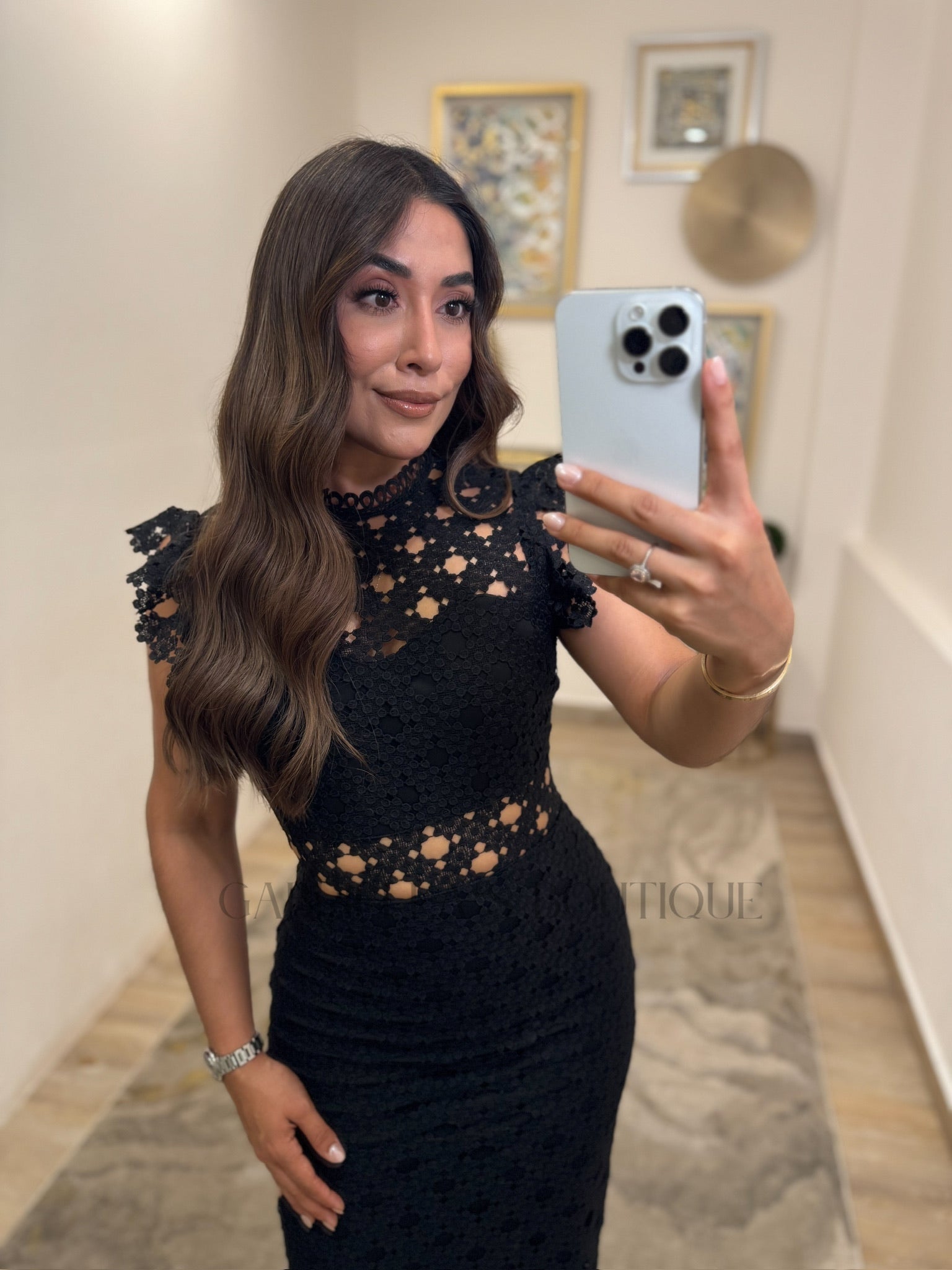 VESTIDO NEGRO