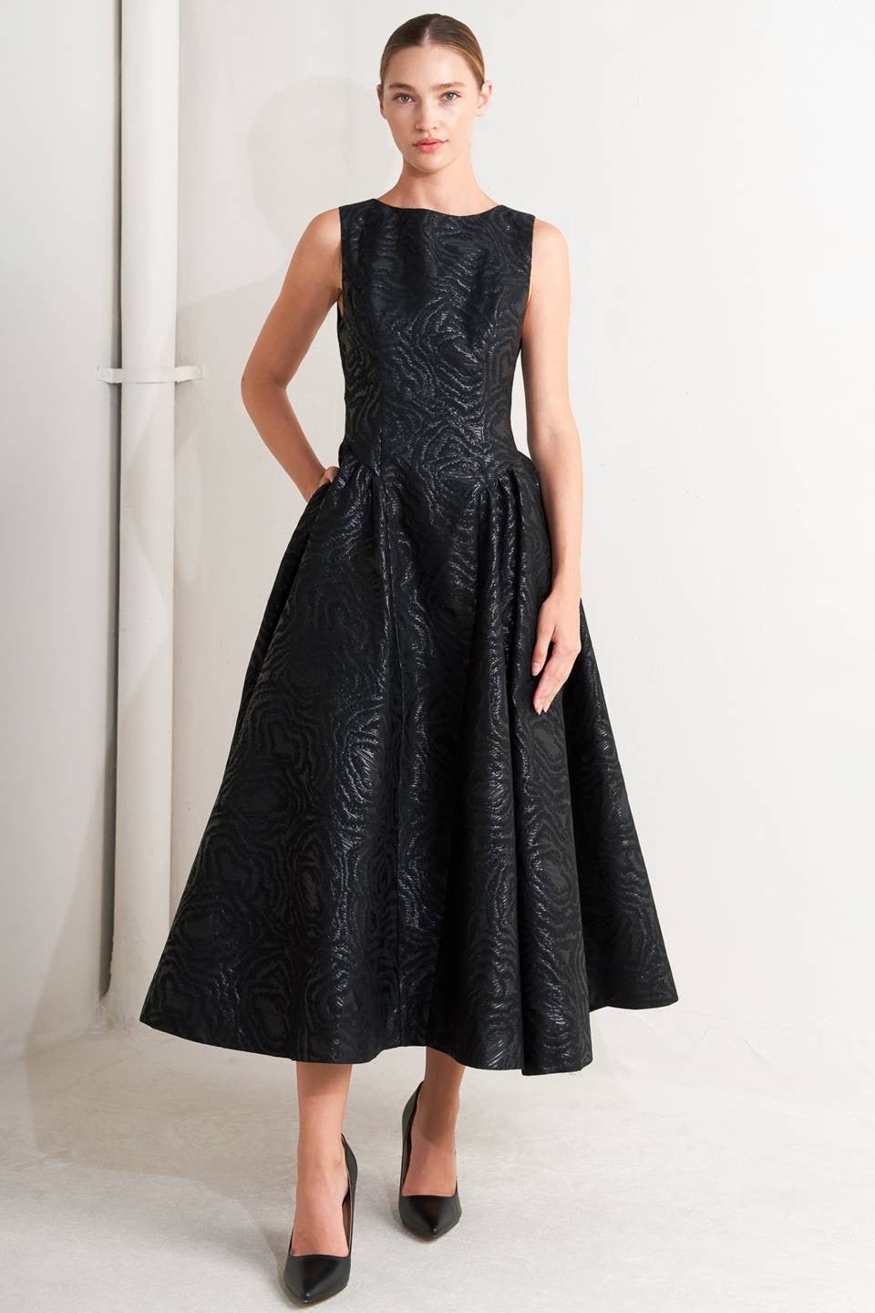 VESTIDO NEGRO